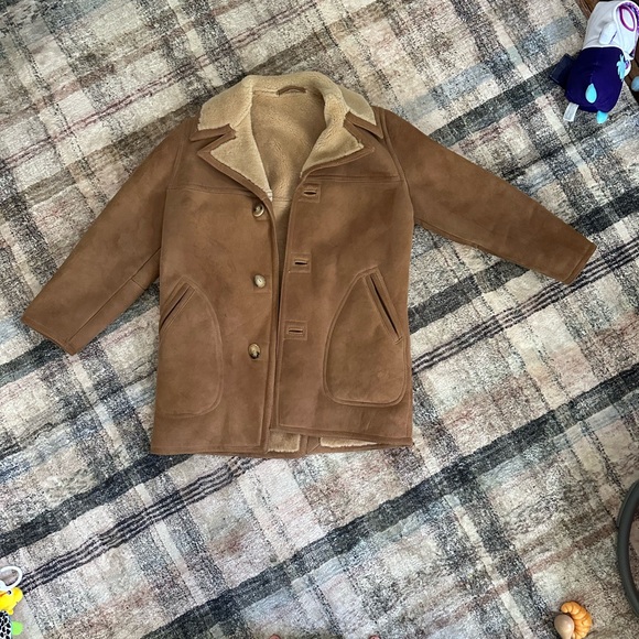 Men's Tan Shearling Coat - Picture 4 of 5
